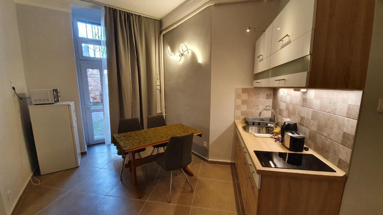 Modern Parkside Garden View Apartment Budapest Bagian luar foto