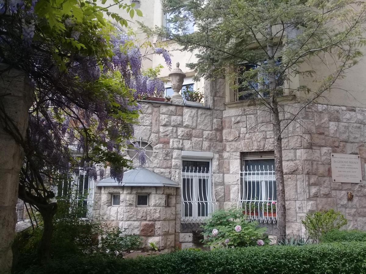 Modern Parkside Garden View Apartment Budapest Bagian luar foto